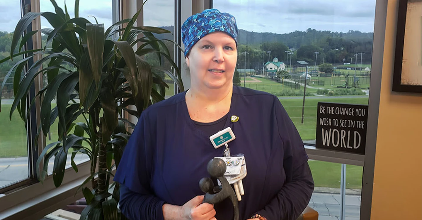 Nurse Wins DAISY Award for Outstanding Compassion