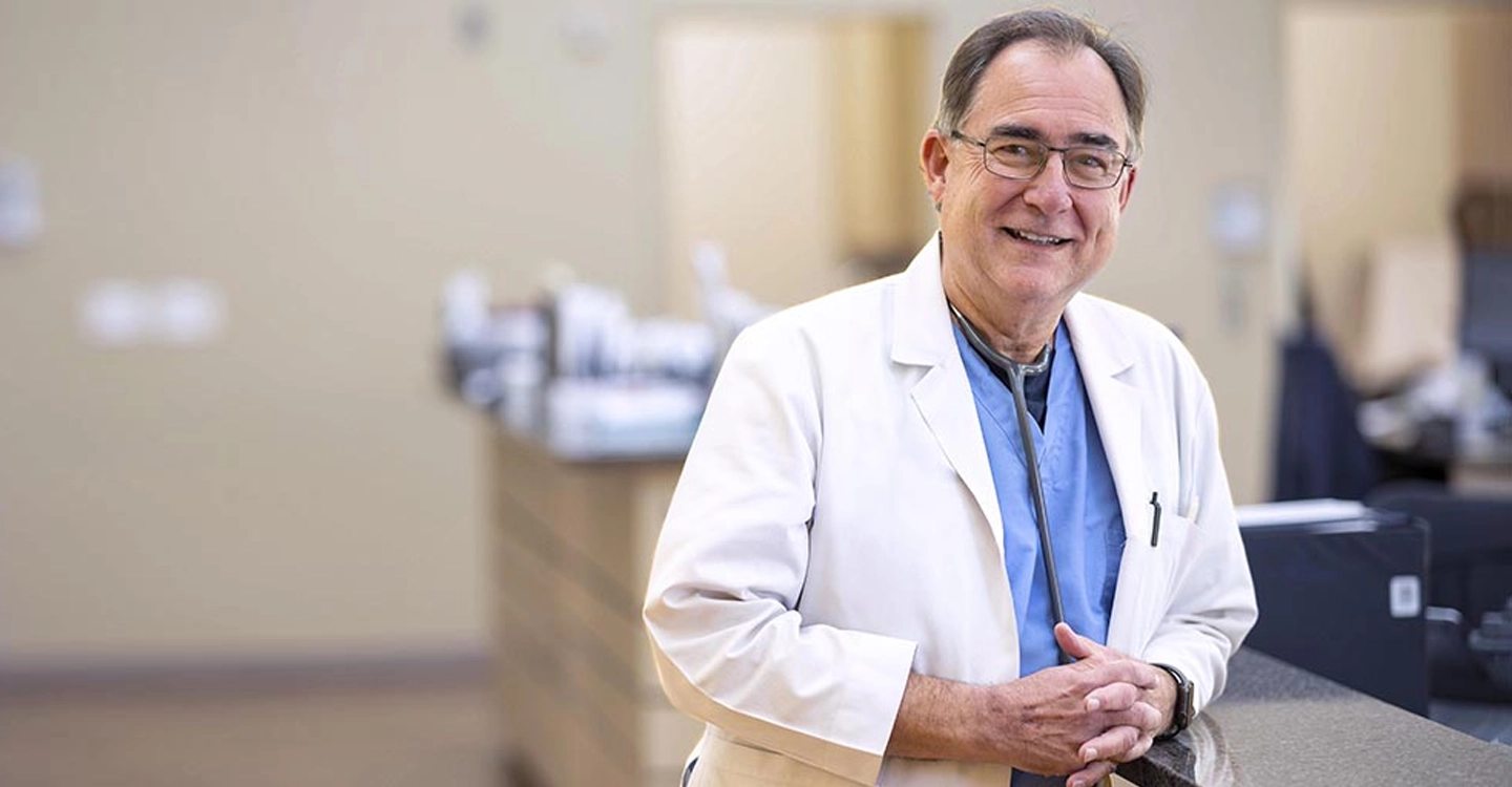 Dr. Robert Holcombe Retiring After More Than 3 Decades Of Service